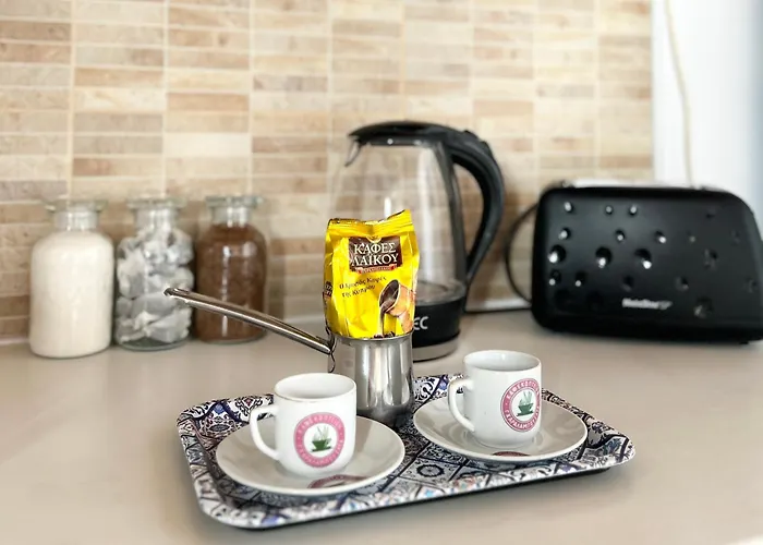 Charming 1-br Near Centre, Marina And Beaches - Perfect For Couples, Business Or Solo Travellers