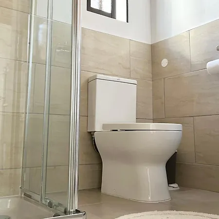 Апартаменты Charming 1-Br Stay Near City Centre, Marina And Beaches By Cyprus Horizons - Perfect For Couples, Business Or Solo Travellers