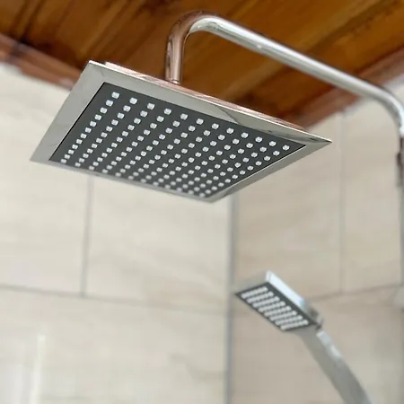 Charming 1-br Near Centre, Marina And Beaches - Perfect For Couples, Business Or Solo Travellers Apartament *